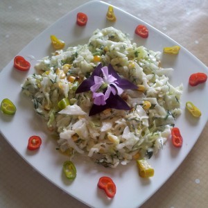 Salata de varza cu porumb
